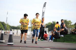 BIB: 
                            <button type="button" onclick="openModal(5097576)" class="btn btn-primary btn-sm float-right btn-popup" data-toggle="modal" data-target=".modal-high-quality">
                        <i class="fas fa-shopping-cart"></i> Add to Cart
                    </button>
                                            <button type="button" onclick="isThisMe(5097576, true)" class="btn btn-success btn-sm float-right btn-popup btn-isme hidden" data-toggle="tooltip" data-placement="bottom" title="นี่คือรูปของคุณใช่ไหม คลิกที่นี่เพื่อเอาเข้าอัลบั้ม">
                        <i class="fas fa-plus"></i> Add to album
                    </button>
                    <button type="button" onclick="isThisMe(5097576, false)" class="btn btn-warning btn-sm float-right btn-popup btn-isnotme hidden">
                        <i class="fas fa-ban"></i> Remove from album
                    </button>