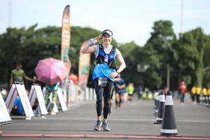 BIB: 0306
                            <button type="button" onclick="openModal(5128171)" class="btn btn-primary btn-sm float-right btn-popup" data-toggle="modal" data-target=".modal-high-quality">
                        <i class="fas fa-shopping-cart"></i> Add to Cart
                    </button>
                                            <button type="button" onclick="isThisMe(5128171, true)" class="btn btn-success btn-sm float-right btn-popup btn-isme hidden" data-toggle="tooltip" data-placement="bottom" title="นี่คือรูปของคุณใช่ไหม คลิกที่นี่เพื่อเอาเข้าอัลบั้ม">
                        <i class="fas fa-plus"></i> Add to album
                    </button>
                    <button type="button" onclick="isThisMe(5128171, false)" class="btn btn-warning btn-sm float-right btn-popup btn-isnotme hidden">
                        <i class="fas fa-ban"></i> Remove from album
                    </button>