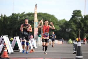 BIB: 0016
                            <button type="button" onclick="openModal(5107052)" class="btn btn-primary btn-sm float-right btn-popup" data-toggle="modal" data-target=".modal-high-quality">
                        <i class="fas fa-shopping-cart"></i> Add to Cart
                    </button>
                                            <button type="button" onclick="isThisMe(5107052, true)" class="btn btn-success btn-sm float-right btn-popup btn-isme hidden" data-toggle="tooltip" data-placement="bottom" title="นี่คือรูปของคุณใช่ไหม คลิกที่นี่เพื่อเอาเข้าอัลบั้ม">
                        <i class="fas fa-plus"></i> Add to album
                    </button>
                    <button type="button" onclick="isThisMe(5107052, false)" class="btn btn-warning btn-sm float-right btn-popup btn-isnotme hidden">
                        <i class="fas fa-ban"></i> Remove from album
                    </button>