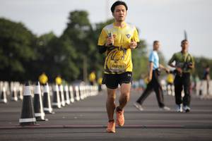 BIB: 0783
                            <button type="button" onclick="openModal(4947534)" class="btn btn-primary btn-sm float-right btn-popup" data-toggle="modal" data-target=".modal-high-quality">
                        <i class="fas fa-shopping-cart"></i> Add to Cart
                    </button>
                                            <button type="button" onclick="isThisMe(4947534, true)" class="btn btn-success btn-sm float-right btn-popup btn-isme hidden" data-toggle="tooltip" data-placement="bottom" title="นี่คือรูปของคุณใช่ไหม คลิกที่นี่เพื่อเอาเข้าอัลบั้ม">
                        <i class="fas fa-plus"></i> Add to album
                    </button>
                    <button type="button" onclick="isThisMe(4947534, false)" class="btn btn-warning btn-sm float-right btn-popup btn-isnotme hidden">
                        <i class="fas fa-ban"></i> Remove from album
                    </button>