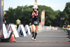 BIB: 0168, 
                            <button type="button" onclick="openModal(5126837)" class="btn btn-primary btn-sm float-right btn-popup" data-toggle="modal" data-target=".modal-high-quality">
                        <i class="fas fa-shopping-cart"></i> Add to Cart
                    </button>
                                            <button type="button" onclick="isThisMe(5126837, true)" class="btn btn-success btn-sm float-right btn-popup btn-isme hidden" data-toggle="tooltip" data-placement="bottom" title="นี่คือรูปของคุณใช่ไหม คลิกที่นี่เพื่อเอาเข้าอัลบั้ม">
                        <i class="fas fa-plus"></i> Add to album
                    </button>
                    <button type="button" onclick="isThisMe(5126837, false)" class="btn btn-warning btn-sm float-right btn-popup btn-isnotme hidden">
                        <i class="fas fa-ban"></i> Remove from album
                    </button>