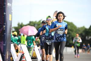 BIB: 605, 077
                            <button type="button" onclick="openModal(5136789)" class="btn btn-primary btn-sm float-right btn-popup" data-toggle="modal" data-target=".modal-high-quality">
                        <i class="fas fa-shopping-cart"></i> Add to Cart
                    </button>
                                            <button type="button" onclick="isThisMe(5136789, true)" class="btn btn-success btn-sm float-right btn-popup btn-isme hidden" data-toggle="tooltip" data-placement="bottom" title="นี่คือรูปของคุณใช่ไหม คลิกที่นี่เพื่อเอาเข้าอัลบั้ม">
                        <i class="fas fa-plus"></i> Add to album
                    </button>
                    <button type="button" onclick="isThisMe(5136789, false)" class="btn btn-warning btn-sm float-right btn-popup btn-isnotme hidden">
                        <i class="fas fa-ban"></i> Remove from album
                    </button>