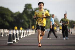 BIB: 0783
                            <button type="button" onclick="openModal(4947525)" class="btn btn-primary btn-sm float-right btn-popup" data-toggle="modal" data-target=".modal-high-quality">
                        <i class="fas fa-shopping-cart"></i> Add to Cart
                    </button>
                                            <button type="button" onclick="isThisMe(4947525, true)" class="btn btn-success btn-sm float-right btn-popup btn-isme hidden" data-toggle="tooltip" data-placement="bottom" title="นี่คือรูปของคุณใช่ไหม คลิกที่นี่เพื่อเอาเข้าอัลบั้ม">
                        <i class="fas fa-plus"></i> Add to album
                    </button>
                    <button type="button" onclick="isThisMe(4947525, false)" class="btn btn-warning btn-sm float-right btn-popup btn-isnotme hidden">
                        <i class="fas fa-ban"></i> Remove from album
                    </button>