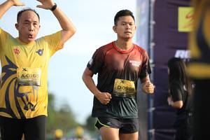 BIB: 0168, 0988
                            <button type="button" onclick="openModal(4951566)" class="btn btn-primary btn-sm float-right btn-popup" data-toggle="modal" data-target=".modal-high-quality">
                        <i class="fas fa-shopping-cart"></i> Add to Cart
                    </button>
                                            <button type="button" onclick="isThisMe(4951566, true)" class="btn btn-success btn-sm float-right btn-popup btn-isme hidden" data-toggle="tooltip" data-placement="bottom" title="นี่คือรูปของคุณใช่ไหม คลิกที่นี่เพื่อเอาเข้าอัลบั้ม">
                        <i class="fas fa-plus"></i> Add to album
                    </button>
                    <button type="button" onclick="isThisMe(4951566, false)" class="btn btn-warning btn-sm float-right btn-popup btn-isnotme hidden">
                        <i class="fas fa-ban"></i> Remove from album
                    </button>
