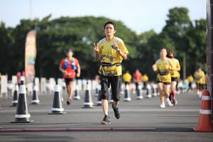 BIB: 
                            <button type="button" onclick="openModal(4968927)" class="btn btn-primary btn-sm float-right btn-popup" data-toggle="modal" data-target=".modal-high-quality">
                        <i class="fas fa-shopping-cart"></i> Add to Cart
                    </button>
                                            <button type="button" onclick="isThisMe(4968927, true)" class="btn btn-success btn-sm float-right btn-popup btn-isme hidden" data-toggle="tooltip" data-placement="bottom" title="นี่คือรูปของคุณใช่ไหม คลิกที่นี่เพื่อเอาเข้าอัลบั้ม">
                        <i class="fas fa-plus"></i> Add to album
                    </button>
                    <button type="button" onclick="isThisMe(4968927, false)" class="btn btn-warning btn-sm float-right btn-popup btn-isnotme hidden">
                        <i class="fas fa-ban"></i> Remove from album
                    </button>