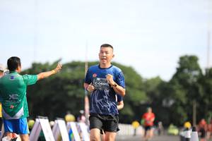 BIB: 0690
                            <button type="button" onclick="openModal(5102750)" class="btn btn-primary btn-sm float-right btn-popup" data-toggle="modal" data-target=".modal-high-quality">
                        <i class="fas fa-shopping-cart"></i> Add to Cart
                    </button>
                                            <button type="button" onclick="isThisMe(5102750, true)" class="btn btn-success btn-sm float-right btn-popup btn-isme hidden" data-toggle="tooltip" data-placement="bottom" title="นี่คือรูปของคุณใช่ไหม คลิกที่นี่เพื่อเอาเข้าอัลบั้ม">
                        <i class="fas fa-plus"></i> Add to album
                    </button>
                    <button type="button" onclick="isThisMe(5102750, false)" class="btn btn-warning btn-sm float-right btn-popup btn-isnotme hidden">
                        <i class="fas fa-ban"></i> Remove from album
                    </button>