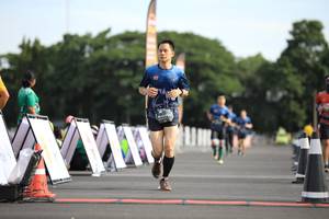 BIB: 035
                            <button type="button" onclick="openModal(5109396)" class="btn btn-primary btn-sm float-right btn-popup" data-toggle="modal" data-target=".modal-high-quality">
                        <i class="fas fa-shopping-cart"></i> Add to Cart
                    </button>
                                            <button type="button" onclick="isThisMe(5109396, true)" class="btn btn-success btn-sm float-right btn-popup btn-isme hidden" data-toggle="tooltip" data-placement="bottom" title="นี่คือรูปของคุณใช่ไหม คลิกที่นี่เพื่อเอาเข้าอัลบั้ม">
                        <i class="fas fa-plus"></i> Add to album
                    </button>
                    <button type="button" onclick="isThisMe(5109396, false)" class="btn btn-warning btn-sm float-right btn-popup btn-isnotme hidden">
                        <i class="fas fa-ban"></i> Remove from album
                    </button>