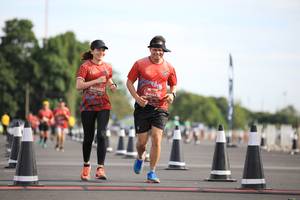 BIB: 0322, 0321
                            <button type="button" onclick="openModal(5103339)" class="btn btn-primary btn-sm float-right btn-popup" data-toggle="modal" data-target=".modal-high-quality">
                        <i class="fas fa-shopping-cart"></i> Add to Cart
                    </button>
                                            <button type="button" onclick="isThisMe(5103339, true)" class="btn btn-success btn-sm float-right btn-popup btn-isme hidden" data-toggle="tooltip" data-placement="bottom" title="นี่คือรูปของคุณใช่ไหม คลิกที่นี่เพื่อเอาเข้าอัลบั้ม">
                        <i class="fas fa-plus"></i> Add to album
                    </button>
                    <button type="button" onclick="isThisMe(5103339, false)" class="btn btn-warning btn-sm float-right btn-popup btn-isnotme hidden">
                        <i class="fas fa-ban"></i> Remove from album
                    </button>