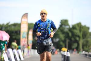 BIB: 0919
                            <button type="button" onclick="openModal(5136813)" class="btn btn-primary btn-sm float-right btn-popup" data-toggle="modal" data-target=".modal-high-quality">
                        <i class="fas fa-shopping-cart"></i> Add to Cart
                    </button>
                                            <button type="button" onclick="isThisMe(5136813, true)" class="btn btn-success btn-sm float-right btn-popup btn-isme hidden" data-toggle="tooltip" data-placement="bottom" title="นี่คือรูปของคุณใช่ไหม คลิกที่นี่เพื่อเอาเข้าอัลบั้ม">
                        <i class="fas fa-plus"></i> Add to album
                    </button>
                    <button type="button" onclick="isThisMe(5136813, false)" class="btn btn-warning btn-sm float-right btn-popup btn-isnotme hidden">
                        <i class="fas fa-ban"></i> Remove from album
                    </button>