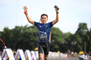 BIB: 0293
                            <button type="button" onclick="openModal(5124455)" class="btn btn-primary btn-sm float-right btn-popup" data-toggle="modal" data-target=".modal-high-quality">
                        <i class="fas fa-shopping-cart"></i> Add to Cart
                    </button>
                                            <button type="button" onclick="isThisMe(5124455, true)" class="btn btn-success btn-sm float-right btn-popup btn-isme hidden" data-toggle="tooltip" data-placement="bottom" title="นี่คือรูปของคุณใช่ไหม คลิกที่นี่เพื่อเอาเข้าอัลบั้ม">
                        <i class="fas fa-plus"></i> Add to album
                    </button>
                    <button type="button" onclick="isThisMe(5124455, false)" class="btn btn-warning btn-sm float-right btn-popup btn-isnotme hidden">
                        <i class="fas fa-ban"></i> Remove from album
                    </button>