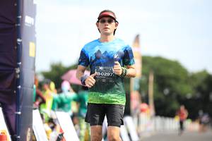 BIB: 0297
                            <button type="button" onclick="openModal(5136893)" class="btn btn-primary btn-sm float-right btn-popup" data-toggle="modal" data-target=".modal-high-quality">
                        <i class="fas fa-shopping-cart"></i> Add to Cart
                    </button>
                                            <button type="button" onclick="isThisMe(5136893, true)" class="btn btn-success btn-sm float-right btn-popup btn-isme hidden" data-toggle="tooltip" data-placement="bottom" title="นี่คือรูปของคุณใช่ไหม คลิกที่นี่เพื่อเอาเข้าอัลบั้ม">
                        <i class="fas fa-plus"></i> Add to album
                    </button>
                    <button type="button" onclick="isThisMe(5136893, false)" class="btn btn-warning btn-sm float-right btn-popup btn-isnotme hidden">
                        <i class="fas fa-ban"></i> Remove from album
                    </button>