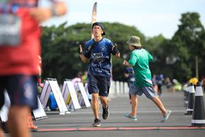 BIB: 6371
                            <button type="button" onclick="openModal(5124868)" class="btn btn-primary btn-sm float-right btn-popup" data-toggle="modal" data-target=".modal-high-quality">
                        <i class="fas fa-shopping-cart"></i> Add to Cart
                    </button>
                                            <button type="button" onclick="isThisMe(5124868, true)" class="btn btn-success btn-sm float-right btn-popup btn-isme hidden" data-toggle="tooltip" data-placement="bottom" title="นี่คือรูปของคุณใช่ไหม คลิกที่นี่เพื่อเอาเข้าอัลบั้ม">
                        <i class="fas fa-plus"></i> Add to album
                    </button>
                    <button type="button" onclick="isThisMe(5124868, false)" class="btn btn-warning btn-sm float-right btn-popup btn-isnotme hidden">
                        <i class="fas fa-ban"></i> Remove from album
                    </button>