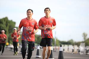 BIB: 027, 0272
                            <button type="button" onclick="openModal(5097997)" class="btn btn-primary btn-sm float-right btn-popup" data-toggle="modal" data-target=".modal-high-quality">
                        <i class="fas fa-shopping-cart"></i> Add to Cart
                    </button>
                                            <button type="button" onclick="isThisMe(5097997, true)" class="btn btn-success btn-sm float-right btn-popup btn-isme hidden" data-toggle="tooltip" data-placement="bottom" title="นี่คือรูปของคุณใช่ไหม คลิกที่นี่เพื่อเอาเข้าอัลบั้ม">
                        <i class="fas fa-plus"></i> Add to album
                    </button>
                    <button type="button" onclick="isThisMe(5097997, false)" class="btn btn-warning btn-sm float-right btn-popup btn-isnotme hidden">
                        <i class="fas fa-ban"></i> Remove from album
                    </button>