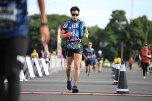 BIB: 1013
                            <button type="button" onclick="openModal(5125444)" class="btn btn-primary btn-sm float-right btn-popup" data-toggle="modal" data-target=".modal-high-quality">
                        <i class="fas fa-shopping-cart"></i> Add to Cart
                    </button>
                                            <button type="button" onclick="isThisMe(5125444, true)" class="btn btn-success btn-sm float-right btn-popup btn-isme hidden" data-toggle="tooltip" data-placement="bottom" title="นี่คือรูปของคุณใช่ไหม คลิกที่นี่เพื่อเอาเข้าอัลบั้ม">
                        <i class="fas fa-plus"></i> Add to album
                    </button>
                    <button type="button" onclick="isThisMe(5125444, false)" class="btn btn-warning btn-sm float-right btn-popup btn-isnotme hidden">
                        <i class="fas fa-ban"></i> Remove from album
                    </button>