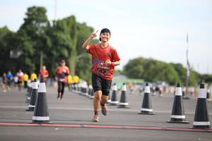 BIB: 0495
                            <button type="button" onclick="openModal(5126988)" class="btn btn-primary btn-sm float-right btn-popup" data-toggle="modal" data-target=".modal-high-quality">
                        <i class="fas fa-shopping-cart"></i> Add to Cart
                    </button>
                                            <button type="button" onclick="isThisMe(5126988, true)" class="btn btn-success btn-sm float-right btn-popup btn-isme hidden" data-toggle="tooltip" data-placement="bottom" title="นี่คือรูปของคุณใช่ไหม คลิกที่นี่เพื่อเอาเข้าอัลบั้ม">
                        <i class="fas fa-plus"></i> Add to album
                    </button>
                    <button type="button" onclick="isThisMe(5126988, false)" class="btn btn-warning btn-sm float-right btn-popup btn-isnotme hidden">
                        <i class="fas fa-ban"></i> Remove from album
                    </button>