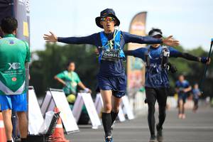 BIB: 0831
                            <button type="button" onclick="openModal(5105610)" class="btn btn-primary btn-sm float-right btn-popup" data-toggle="modal" data-target=".modal-high-quality">
                        <i class="fas fa-shopping-cart"></i> Add to Cart
                    </button>
                                            <button type="button" onclick="isThisMe(5105610, true)" class="btn btn-success btn-sm float-right btn-popup btn-isme hidden" data-toggle="tooltip" data-placement="bottom" title="นี่คือรูปของคุณใช่ไหม คลิกที่นี่เพื่อเอาเข้าอัลบั้ม">
                        <i class="fas fa-plus"></i> Add to album
                    </button>
                    <button type="button" onclick="isThisMe(5105610, false)" class="btn btn-warning btn-sm float-right btn-popup btn-isnotme hidden">
                        <i class="fas fa-ban"></i> Remove from album
                    </button>