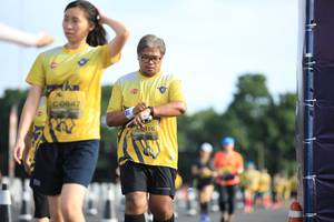 BIB: 0647, 0116
                            <button type="button" onclick="openModal(4974086)" class="btn btn-primary btn-sm float-right btn-popup" data-toggle="modal" data-target=".modal-high-quality">
                        <i class="fas fa-shopping-cart"></i> Add to Cart
                    </button>
                                            <button type="button" onclick="isThisMe(4974086, true)" class="btn btn-success btn-sm float-right btn-popup btn-isme hidden" data-toggle="tooltip" data-placement="bottom" title="นี่คือรูปของคุณใช่ไหม คลิกที่นี่เพื่อเอาเข้าอัลบั้ม">
                        <i class="fas fa-plus"></i> Add to album
                    </button>
                    <button type="button" onclick="isThisMe(4974086, false)" class="btn btn-warning btn-sm float-right btn-popup btn-isnotme hidden">
                        <i class="fas fa-ban"></i> Remove from album
                    </button>