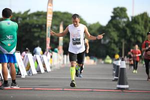 BIB: 0304
                            <button type="button" onclick="openModal(5098129)" class="btn btn-primary btn-sm float-right btn-popup" data-toggle="modal" data-target=".modal-high-quality">
                        <i class="fas fa-shopping-cart"></i> Add to Cart
                    </button>
                                            <button type="button" onclick="isThisMe(5098129, true)" class="btn btn-success btn-sm float-right btn-popup btn-isme hidden" data-toggle="tooltip" data-placement="bottom" title="นี่คือรูปของคุณใช่ไหม คลิกที่นี่เพื่อเอาเข้าอัลบั้ม">
                        <i class="fas fa-plus"></i> Add to album
                    </button>
                    <button type="button" onclick="isThisMe(5098129, false)" class="btn btn-warning btn-sm float-right btn-popup btn-isnotme hidden">
                        <i class="fas fa-ban"></i> Remove from album
                    </button>