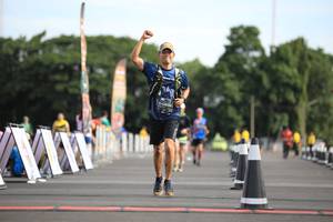 BIB: 852, 
                            <button type="button" onclick="openModal(5125558)" class="btn btn-primary btn-sm float-right btn-popup" data-toggle="modal" data-target=".modal-high-quality">
                        <i class="fas fa-shopping-cart"></i> Add to Cart
                    </button>
                                            <button type="button" onclick="isThisMe(5125558, true)" class="btn btn-success btn-sm float-right btn-popup btn-isme hidden" data-toggle="tooltip" data-placement="bottom" title="นี่คือรูปของคุณใช่ไหม คลิกที่นี่เพื่อเอาเข้าอัลบั้ม">
                        <i class="fas fa-plus"></i> Add to album
                    </button>
                    <button type="button" onclick="isThisMe(5125558, false)" class="btn btn-warning btn-sm float-right btn-popup btn-isnotme hidden">
                        <i class="fas fa-ban"></i> Remove from album
                    </button>