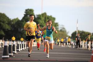 BIB: 0511
                            <button type="button" onclick="openModal(4947881)" class="btn btn-primary btn-sm float-right btn-popup" data-toggle="modal" data-target=".modal-high-quality">
                        <i class="fas fa-shopping-cart"></i> Add to Cart
                    </button>
                                            <button type="button" onclick="isThisMe(4947881, true)" class="btn btn-success btn-sm float-right btn-popup btn-isme hidden" data-toggle="tooltip" data-placement="bottom" title="นี่คือรูปของคุณใช่ไหม คลิกที่นี่เพื่อเอาเข้าอัลบั้ม">
                        <i class="fas fa-plus"></i> Add to album
                    </button>
                    <button type="button" onclick="isThisMe(4947881, false)" class="btn btn-warning btn-sm float-right btn-popup btn-isnotme hidden">
                        <i class="fas fa-ban"></i> Remove from album
                    </button>