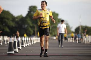 BIB: 0618
                            <button type="button" onclick="openModal(4947437)" class="btn btn-primary btn-sm float-right btn-popup" data-toggle="modal" data-target=".modal-high-quality">
                        <i class="fas fa-shopping-cart"></i> Add to Cart
                    </button>
                                            <button type="button" onclick="isThisMe(4947437, true)" class="btn btn-success btn-sm float-right btn-popup btn-isme hidden" data-toggle="tooltip" data-placement="bottom" title="นี่คือรูปของคุณใช่ไหม คลิกที่นี่เพื่อเอาเข้าอัลบั้ม">
                        <i class="fas fa-plus"></i> Add to album
                    </button>
                    <button type="button" onclick="isThisMe(4947437, false)" class="btn btn-warning btn-sm float-right btn-popup btn-isnotme hidden">
                        <i class="fas fa-ban"></i> Remove from album
                    </button>