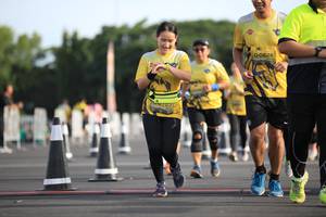 BIB: 0826, 757
                            <button type="button" onclick="openModal(4970792)" class="btn btn-primary btn-sm float-right btn-popup" data-toggle="modal" data-target=".modal-high-quality">
                        <i class="fas fa-shopping-cart"></i> Add to Cart
                    </button>
                                            <button type="button" onclick="isThisMe(4970792, true)" class="btn btn-success btn-sm float-right btn-popup btn-isme hidden" data-toggle="tooltip" data-placement="bottom" title="นี่คือรูปของคุณใช่ไหม คลิกที่นี่เพื่อเอาเข้าอัลบั้ม">
                        <i class="fas fa-plus"></i> Add to album
                    </button>
                    <button type="button" onclick="isThisMe(4970792, false)" class="btn btn-warning btn-sm float-right btn-popup btn-isnotme hidden">
                        <i class="fas fa-ban"></i> Remove from album
                    </button>