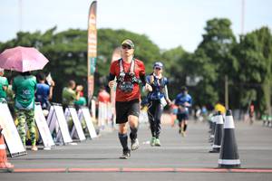 BIB: 372, 
                            <button type="button" onclick="openModal(5136821)" class="btn btn-primary btn-sm float-right btn-popup" data-toggle="modal" data-target=".modal-high-quality">
                        <i class="fas fa-shopping-cart"></i> Add to Cart
                    </button>
                                            <button type="button" onclick="isThisMe(5136821, true)" class="btn btn-success btn-sm float-right btn-popup btn-isme hidden" data-toggle="tooltip" data-placement="bottom" title="นี่คือรูปของคุณใช่ไหม คลิกที่นี่เพื่อเอาเข้าอัลบั้ม">
                        <i class="fas fa-plus"></i> Add to album
                    </button>
                    <button type="button" onclick="isThisMe(5136821, false)" class="btn btn-warning btn-sm float-right btn-popup btn-isnotme hidden">
                        <i class="fas fa-ban"></i> Remove from album
                    </button>