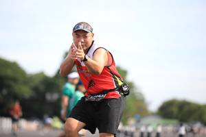 BIB: 043
                            <button type="button" onclick="openModal(5127291)" class="btn btn-primary btn-sm float-right btn-popup" data-toggle="modal" data-target=".modal-high-quality">
                        <i class="fas fa-shopping-cart"></i> Add to Cart
                    </button>
                                            <button type="button" onclick="isThisMe(5127291, true)" class="btn btn-success btn-sm float-right btn-popup btn-isme hidden" data-toggle="tooltip" data-placement="bottom" title="นี่คือรูปของคุณใช่ไหม คลิกที่นี่เพื่อเอาเข้าอัลบั้ม">
                        <i class="fas fa-plus"></i> Add to album
                    </button>
                    <button type="button" onclick="isThisMe(5127291, false)" class="btn btn-warning btn-sm float-right btn-popup btn-isnotme hidden">
                        <i class="fas fa-ban"></i> Remove from album
                    </button>