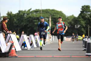 BIB: 1001
                            <button type="button" onclick="openModal(5127546)" class="btn btn-primary btn-sm float-right btn-popup" data-toggle="modal" data-target=".modal-high-quality">
                        <i class="fas fa-shopping-cart"></i> Add to Cart
                    </button>
                                            <button type="button" onclick="isThisMe(5127546, true)" class="btn btn-success btn-sm float-right btn-popup btn-isme hidden" data-toggle="tooltip" data-placement="bottom" title="นี่คือรูปของคุณใช่ไหม คลิกที่นี่เพื่อเอาเข้าอัลบั้ม">
                        <i class="fas fa-plus"></i> Add to album
                    </button>
                    <button type="button" onclick="isThisMe(5127546, false)" class="btn btn-warning btn-sm float-right btn-popup btn-isnotme hidden">
                        <i class="fas fa-ban"></i> Remove from album
                    </button>