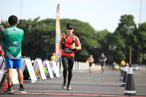 BIB: 40100
                            <button type="button" onclick="openModal(5103805)" class="btn btn-primary btn-sm float-right btn-popup" data-toggle="modal" data-target=".modal-high-quality">
                        <i class="fas fa-shopping-cart"></i> Add to Cart
                    </button>
                                            <button type="button" onclick="isThisMe(5103805, true)" class="btn btn-success btn-sm float-right btn-popup btn-isme hidden" data-toggle="tooltip" data-placement="bottom" title="นี่คือรูปของคุณใช่ไหม คลิกที่นี่เพื่อเอาเข้าอัลบั้ม">
                        <i class="fas fa-plus"></i> Add to album
                    </button>
                    <button type="button" onclick="isThisMe(5103805, false)" class="btn btn-warning btn-sm float-right btn-popup btn-isnotme hidden">
                        <i class="fas fa-ban"></i> Remove from album
                    </button>