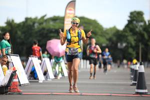 BIB: 1007
                            <button type="button" onclick="openModal(5129114)" class="btn btn-primary btn-sm float-right btn-popup" data-toggle="modal" data-target=".modal-high-quality">
                        <i class="fas fa-shopping-cart"></i> Add to Cart
                    </button>
                                            <button type="button" onclick="isThisMe(5129114, true)" class="btn btn-success btn-sm float-right btn-popup btn-isme hidden" data-toggle="tooltip" data-placement="bottom" title="นี่คือรูปของคุณใช่ไหม คลิกที่นี่เพื่อเอาเข้าอัลบั้ม">
                        <i class="fas fa-plus"></i> Add to album
                    </button>
                    <button type="button" onclick="isThisMe(5129114, false)" class="btn btn-warning btn-sm float-right btn-popup btn-isnotme hidden">
                        <i class="fas fa-ban"></i> Remove from album
                    </button>