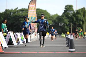 BIB: 
                            <button type="button" onclick="openModal(5105443)" class="btn btn-primary btn-sm float-right btn-popup" data-toggle="modal" data-target=".modal-high-quality">
                        <i class="fas fa-shopping-cart"></i> Add to Cart
                    </button>
                                            <button type="button" onclick="isThisMe(5105443, true)" class="btn btn-success btn-sm float-right btn-popup btn-isme hidden" data-toggle="tooltip" data-placement="bottom" title="นี่คือรูปของคุณใช่ไหม คลิกที่นี่เพื่อเอาเข้าอัลบั้ม">
                        <i class="fas fa-plus"></i> Add to album
                    </button>
                    <button type="button" onclick="isThisMe(5105443, false)" class="btn btn-warning btn-sm float-right btn-popup btn-isnotme hidden">
                        <i class="fas fa-ban"></i> Remove from album
                    </button>