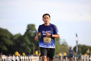 BIB: 080
                            <button type="button" onclick="openModal(4948072)" class="btn btn-primary btn-sm float-right btn-popup" data-toggle="modal" data-target=".modal-high-quality">
                        <i class="fas fa-shopping-cart"></i> Add to Cart
                    </button>
                                            <button type="button" onclick="isThisMe(4948072, true)" class="btn btn-success btn-sm float-right btn-popup btn-isme hidden" data-toggle="tooltip" data-placement="bottom" title="นี่คือรูปของคุณใช่ไหม คลิกที่นี่เพื่อเอาเข้าอัลบั้ม">
                        <i class="fas fa-plus"></i> Add to album
                    </button>
                    <button type="button" onclick="isThisMe(4948072, false)" class="btn btn-warning btn-sm float-right btn-popup btn-isnotme hidden">
                        <i class="fas fa-ban"></i> Remove from album
                    </button>