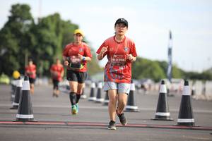 BIB: 0358
                            <button type="button" onclick="openModal(5103567)" class="btn btn-primary btn-sm float-right btn-popup" data-toggle="modal" data-target=".modal-high-quality">
                        <i class="fas fa-shopping-cart"></i> Add to Cart
                    </button>
                                            <button type="button" onclick="isThisMe(5103567, true)" class="btn btn-success btn-sm float-right btn-popup btn-isme hidden" data-toggle="tooltip" data-placement="bottom" title="นี่คือรูปของคุณใช่ไหม คลิกที่นี่เพื่อเอาเข้าอัลบั้ม">
                        <i class="fas fa-plus"></i> Add to album
                    </button>
                    <button type="button" onclick="isThisMe(5103567, false)" class="btn btn-warning btn-sm float-right btn-popup btn-isnotme hidden">
                        <i class="fas fa-ban"></i> Remove from album
                    </button>