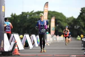 BIB: 712
                            <button type="button" onclick="openModal(5108365)" class="btn btn-primary btn-sm float-right btn-popup" data-toggle="modal" data-target=".modal-high-quality">
                        <i class="fas fa-shopping-cart"></i> Add to Cart
                    </button>
                                            <button type="button" onclick="isThisMe(5108365, true)" class="btn btn-success btn-sm float-right btn-popup btn-isme hidden" data-toggle="tooltip" data-placement="bottom" title="นี่คือรูปของคุณใช่ไหม คลิกที่นี่เพื่อเอาเข้าอัลบั้ม">
                        <i class="fas fa-plus"></i> Add to album
                    </button>
                    <button type="button" onclick="isThisMe(5108365, false)" class="btn btn-warning btn-sm float-right btn-popup btn-isnotme hidden">
                        <i class="fas fa-ban"></i> Remove from album
                    </button>