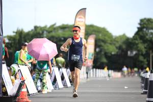 BIB: 1076
                            <button type="button" onclick="openModal(5136965)" class="btn btn-primary btn-sm float-right btn-popup" data-toggle="modal" data-target=".modal-high-quality">
                        <i class="fas fa-shopping-cart"></i> Add to Cart
                    </button>
                                            <button type="button" onclick="isThisMe(5136965, true)" class="btn btn-success btn-sm float-right btn-popup btn-isme hidden" data-toggle="tooltip" data-placement="bottom" title="นี่คือรูปของคุณใช่ไหม คลิกที่นี่เพื่อเอาเข้าอัลบั้ม">
                        <i class="fas fa-plus"></i> Add to album
                    </button>
                    <button type="button" onclick="isThisMe(5136965, false)" class="btn btn-warning btn-sm float-right btn-popup btn-isnotme hidden">
                        <i class="fas fa-ban"></i> Remove from album
                    </button>