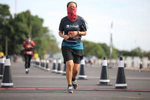 BIB: 
                            <button type="button" onclick="openModal(5122683)" class="btn btn-primary btn-sm float-right btn-popup" data-toggle="modal" data-target=".modal-high-quality">
                        <i class="fas fa-shopping-cart"></i> Add to Cart
                    </button>
                                            <button type="button" onclick="isThisMe(5122683, true)" class="btn btn-success btn-sm float-right btn-popup btn-isme hidden" data-toggle="tooltip" data-placement="bottom" title="นี่คือรูปของคุณใช่ไหม คลิกที่นี่เพื่อเอาเข้าอัลบั้ม">
                        <i class="fas fa-plus"></i> Add to album
                    </button>
                    <button type="button" onclick="isThisMe(5122683, false)" class="btn btn-warning btn-sm float-right btn-popup btn-isnotme hidden">
                        <i class="fas fa-ban"></i> Remove from album
                    </button>