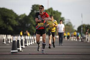 BIB: 1087
                            <button type="button" onclick="openModal(4947374)" class="btn btn-primary btn-sm float-right btn-popup" data-toggle="modal" data-target=".modal-high-quality">
                        <i class="fas fa-shopping-cart"></i> Add to Cart
                    </button>
                                            <button type="button" onclick="isThisMe(4947374, true)" class="btn btn-success btn-sm float-right btn-popup btn-isme hidden" data-toggle="tooltip" data-placement="bottom" title="นี่คือรูปของคุณใช่ไหม คลิกที่นี่เพื่อเอาเข้าอัลบั้ม">
                        <i class="fas fa-plus"></i> Add to album
                    </button>
                    <button type="button" onclick="isThisMe(4947374, false)" class="btn btn-warning btn-sm float-right btn-popup btn-isnotme hidden">
                        <i class="fas fa-ban"></i> Remove from album
                    </button>