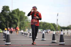 BIB: 0199
                            <button type="button" onclick="openModal(5109586)" class="btn btn-primary btn-sm float-right btn-popup" data-toggle="modal" data-target=".modal-high-quality">
                        <i class="fas fa-shopping-cart"></i> Add to Cart
                    </button>
                                            <button type="button" onclick="isThisMe(5109586, true)" class="btn btn-success btn-sm float-right btn-popup btn-isme hidden" data-toggle="tooltip" data-placement="bottom" title="นี่คือรูปของคุณใช่ไหม คลิกที่นี่เพื่อเอาเข้าอัลบั้ม">
                        <i class="fas fa-plus"></i> Add to album
                    </button>
                    <button type="button" onclick="isThisMe(5109586, false)" class="btn btn-warning btn-sm float-right btn-popup btn-isnotme hidden">
                        <i class="fas fa-ban"></i> Remove from album
                    </button>