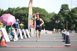 BIB: 
                            <button type="button" onclick="openModal(5136952)" class="btn btn-primary btn-sm float-right btn-popup" data-toggle="modal" data-target=".modal-high-quality">
                        <i class="fas fa-shopping-cart"></i> Add to Cart
                    </button>
                                            <button type="button" onclick="isThisMe(5136952, true)" class="btn btn-success btn-sm float-right btn-popup btn-isme hidden" data-toggle="tooltip" data-placement="bottom" title="นี่คือรูปของคุณใช่ไหม คลิกที่นี่เพื่อเอาเข้าอัลบั้ม">
                        <i class="fas fa-plus"></i> Add to album
                    </button>
                    <button type="button" onclick="isThisMe(5136952, false)" class="btn btn-warning btn-sm float-right btn-popup btn-isnotme hidden">
                        <i class="fas fa-ban"></i> Remove from album
                    </button>