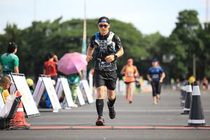 BIB: 0142, 
                            <button type="button" onclick="openModal(5128672)" class="btn btn-primary btn-sm float-right btn-popup" data-toggle="modal" data-target=".modal-high-quality">
                        <i class="fas fa-shopping-cart"></i> Add to Cart
                    </button>
                                            <button type="button" onclick="isThisMe(5128672, true)" class="btn btn-success btn-sm float-right btn-popup btn-isme hidden" data-toggle="tooltip" data-placement="bottom" title="นี่คือรูปของคุณใช่ไหม คลิกที่นี่เพื่อเอาเข้าอัลบั้ม">
                        <i class="fas fa-plus"></i> Add to album
                    </button>
                    <button type="button" onclick="isThisMe(5128672, false)" class="btn btn-warning btn-sm float-right btn-popup btn-isnotme hidden">
                        <i class="fas fa-ban"></i> Remove from album
                    </button>