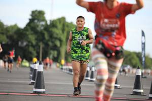 BIB: 
                            <button type="button" onclick="openModal(5101786)" class="btn btn-primary btn-sm float-right btn-popup" data-toggle="modal" data-target=".modal-high-quality">
                        <i class="fas fa-shopping-cart"></i> Add to Cart
                    </button>
                                            <button type="button" onclick="isThisMe(5101786, true)" class="btn btn-success btn-sm float-right btn-popup btn-isme hidden" data-toggle="tooltip" data-placement="bottom" title="นี่คือรูปของคุณใช่ไหม คลิกที่นี่เพื่อเอาเข้าอัลบั้ม">
                        <i class="fas fa-plus"></i> Add to album
                    </button>
                    <button type="button" onclick="isThisMe(5101786, false)" class="btn btn-warning btn-sm float-right btn-popup btn-isnotme hidden">
                        <i class="fas fa-ban"></i> Remove from album
                    </button>