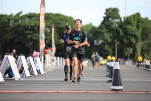 BIB: 
                            <button type="button" onclick="openModal(5127582)" class="btn btn-primary btn-sm float-right btn-popup" data-toggle="modal" data-target=".modal-high-quality">
                        <i class="fas fa-shopping-cart"></i> Add to Cart
                    </button>
                                            <button type="button" onclick="isThisMe(5127582, true)" class="btn btn-success btn-sm float-right btn-popup btn-isme hidden" data-toggle="tooltip" data-placement="bottom" title="นี่คือรูปของคุณใช่ไหม คลิกที่นี่เพื่อเอาเข้าอัลบั้ม">
                        <i class="fas fa-plus"></i> Add to album
                    </button>
                    <button type="button" onclick="isThisMe(5127582, false)" class="btn btn-warning btn-sm float-right btn-popup btn-isnotme hidden">
                        <i class="fas fa-ban"></i> Remove from album
                    </button>