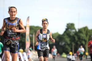 BIB: 1101, 0802
                            <button type="button" onclick="openModal(5100478)" class="btn btn-primary btn-sm float-right btn-popup" data-toggle="modal" data-target=".modal-high-quality">
                        <i class="fas fa-shopping-cart"></i> Add to Cart
                    </button>
                                            <button type="button" onclick="isThisMe(5100478, true)" class="btn btn-success btn-sm float-right btn-popup btn-isme hidden" data-toggle="tooltip" data-placement="bottom" title="นี่คือรูปของคุณใช่ไหม คลิกที่นี่เพื่อเอาเข้าอัลบั้ม">
                        <i class="fas fa-plus"></i> Add to album
                    </button>
                    <button type="button" onclick="isThisMe(5100478, false)" class="btn btn-warning btn-sm float-right btn-popup btn-isnotme hidden">
                        <i class="fas fa-ban"></i> Remove from album
                    </button>