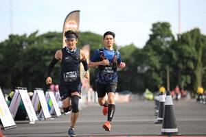 BIB: 0222, 1106
                            <button type="button" onclick="openModal(5107959)" class="btn btn-primary btn-sm float-right btn-popup" data-toggle="modal" data-target=".modal-high-quality">
                        <i class="fas fa-shopping-cart"></i> Add to Cart
                    </button>
                                            <button type="button" onclick="isThisMe(5107959, true)" class="btn btn-success btn-sm float-right btn-popup btn-isme hidden" data-toggle="tooltip" data-placement="bottom" title="นี่คือรูปของคุณใช่ไหม คลิกที่นี่เพื่อเอาเข้าอัลบั้ม">
                        <i class="fas fa-plus"></i> Add to album
                    </button>
                    <button type="button" onclick="isThisMe(5107959, false)" class="btn btn-warning btn-sm float-right btn-popup btn-isnotme hidden">
                        <i class="fas fa-ban"></i> Remove from album
                    </button>