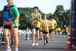 BIB: 0385
                            <button type="button" onclick="openModal(4973592)" class="btn btn-primary btn-sm float-right btn-popup" data-toggle="modal" data-target=".modal-high-quality">
                        <i class="fas fa-shopping-cart"></i> Add to Cart
                    </button>
                                            <button type="button" onclick="isThisMe(4973592, true)" class="btn btn-success btn-sm float-right btn-popup btn-isme hidden" data-toggle="tooltip" data-placement="bottom" title="นี่คือรูปของคุณใช่ไหม คลิกที่นี่เพื่อเอาเข้าอัลบั้ม">
                        <i class="fas fa-plus"></i> Add to album
                    </button>
                    <button type="button" onclick="isThisMe(4973592, false)" class="btn btn-warning btn-sm float-right btn-popup btn-isnotme hidden">
                        <i class="fas fa-ban"></i> Remove from album
                    </button>