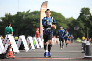 BIB: 0800
                            <button type="button" onclick="openModal(5105320)" class="btn btn-primary btn-sm float-right btn-popup" data-toggle="modal" data-target=".modal-high-quality">
                        <i class="fas fa-shopping-cart"></i> Add to Cart
                    </button>
                                            <button type="button" onclick="isThisMe(5105320, true)" class="btn btn-success btn-sm float-right btn-popup btn-isme hidden" data-toggle="tooltip" data-placement="bottom" title="นี่คือรูปของคุณใช่ไหม คลิกที่นี่เพื่อเอาเข้าอัลบั้ม">
                        <i class="fas fa-plus"></i> Add to album
                    </button>
                    <button type="button" onclick="isThisMe(5105320, false)" class="btn btn-warning btn-sm float-right btn-popup btn-isnotme hidden">
                        <i class="fas fa-ban"></i> Remove from album
                    </button>