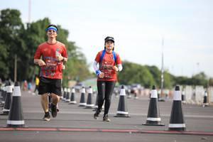 BIB: 0252, 024
                            <button type="button" onclick="openModal(5123475)" class="btn btn-primary btn-sm float-right btn-popup" data-toggle="modal" data-target=".modal-high-quality">
                        <i class="fas fa-shopping-cart"></i> Add to Cart
                    </button>
                                            <button type="button" onclick="isThisMe(5123475, true)" class="btn btn-success btn-sm float-right btn-popup btn-isme hidden" data-toggle="tooltip" data-placement="bottom" title="นี่คือรูปของคุณใช่ไหม คลิกที่นี่เพื่อเอาเข้าอัลบั้ม">
                        <i class="fas fa-plus"></i> Add to album
                    </button>
                    <button type="button" onclick="isThisMe(5123475, false)" class="btn btn-warning btn-sm float-right btn-popup btn-isnotme hidden">
                        <i class="fas fa-ban"></i> Remove from album
                    </button>