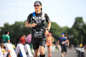 BIB: 0142, 
                            <button type="button" onclick="openModal(5128694)" class="btn btn-primary btn-sm float-right btn-popup" data-toggle="modal" data-target=".modal-high-quality">
                        <i class="fas fa-shopping-cart"></i> Add to Cart
                    </button>
                                            <button type="button" onclick="isThisMe(5128694, true)" class="btn btn-success btn-sm float-right btn-popup btn-isme hidden" data-toggle="tooltip" data-placement="bottom" title="นี่คือรูปของคุณใช่ไหม คลิกที่นี่เพื่อเอาเข้าอัลบั้ม">
                        <i class="fas fa-plus"></i> Add to album
                    </button>
                    <button type="button" onclick="isThisMe(5128694, false)" class="btn btn-warning btn-sm float-right btn-popup btn-isnotme hidden">
                        <i class="fas fa-ban"></i> Remove from album
                    </button>