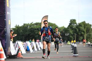 BIB: 1072
                            <button type="button" onclick="openModal(5126040)" class="btn btn-primary btn-sm float-right btn-popup" data-toggle="modal" data-target=".modal-high-quality">
                        <i class="fas fa-shopping-cart"></i> Add to Cart
                    </button>
                                            <button type="button" onclick="isThisMe(5126040, true)" class="btn btn-success btn-sm float-right btn-popup btn-isme hidden" data-toggle="tooltip" data-placement="bottom" title="นี่คือรูปของคุณใช่ไหม คลิกที่นี่เพื่อเอาเข้าอัลบั้ม">
                        <i class="fas fa-plus"></i> Add to album
                    </button>
                    <button type="button" onclick="isThisMe(5126040, false)" class="btn btn-warning btn-sm float-right btn-popup btn-isnotme hidden">
                        <i class="fas fa-ban"></i> Remove from album
                    </button>